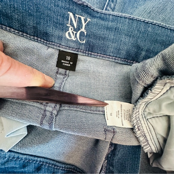 New York & Company Blue Jeans with Multicolor Sequin Detail - Picture 6 of 7